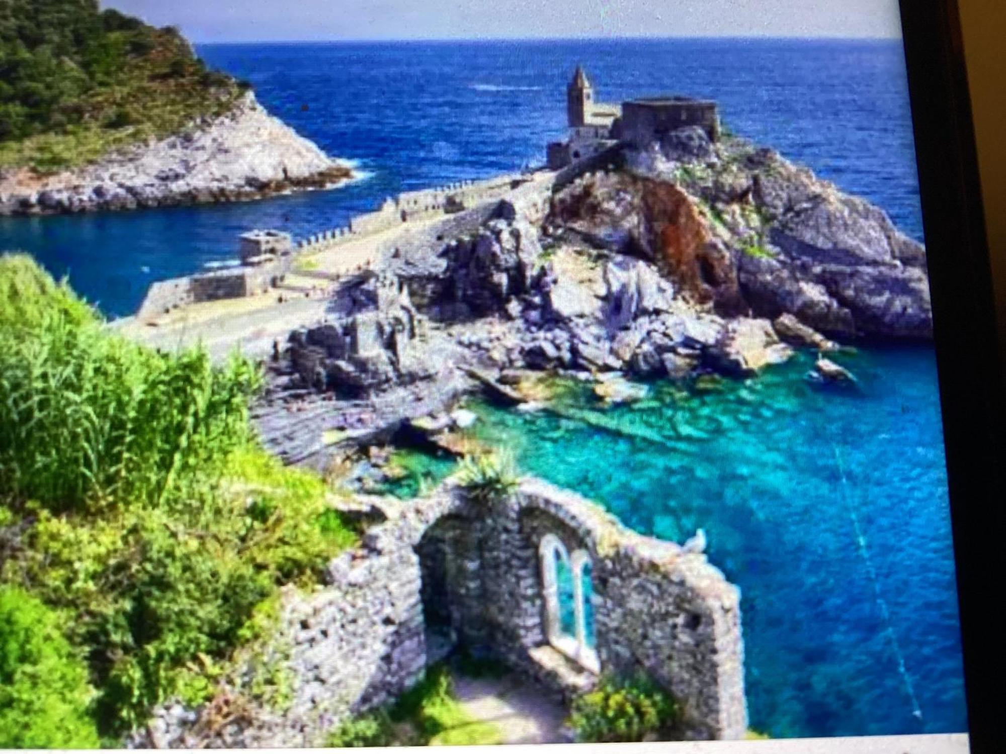 Апартаменты Cinque Terre Station House Специя Экстерьер фото