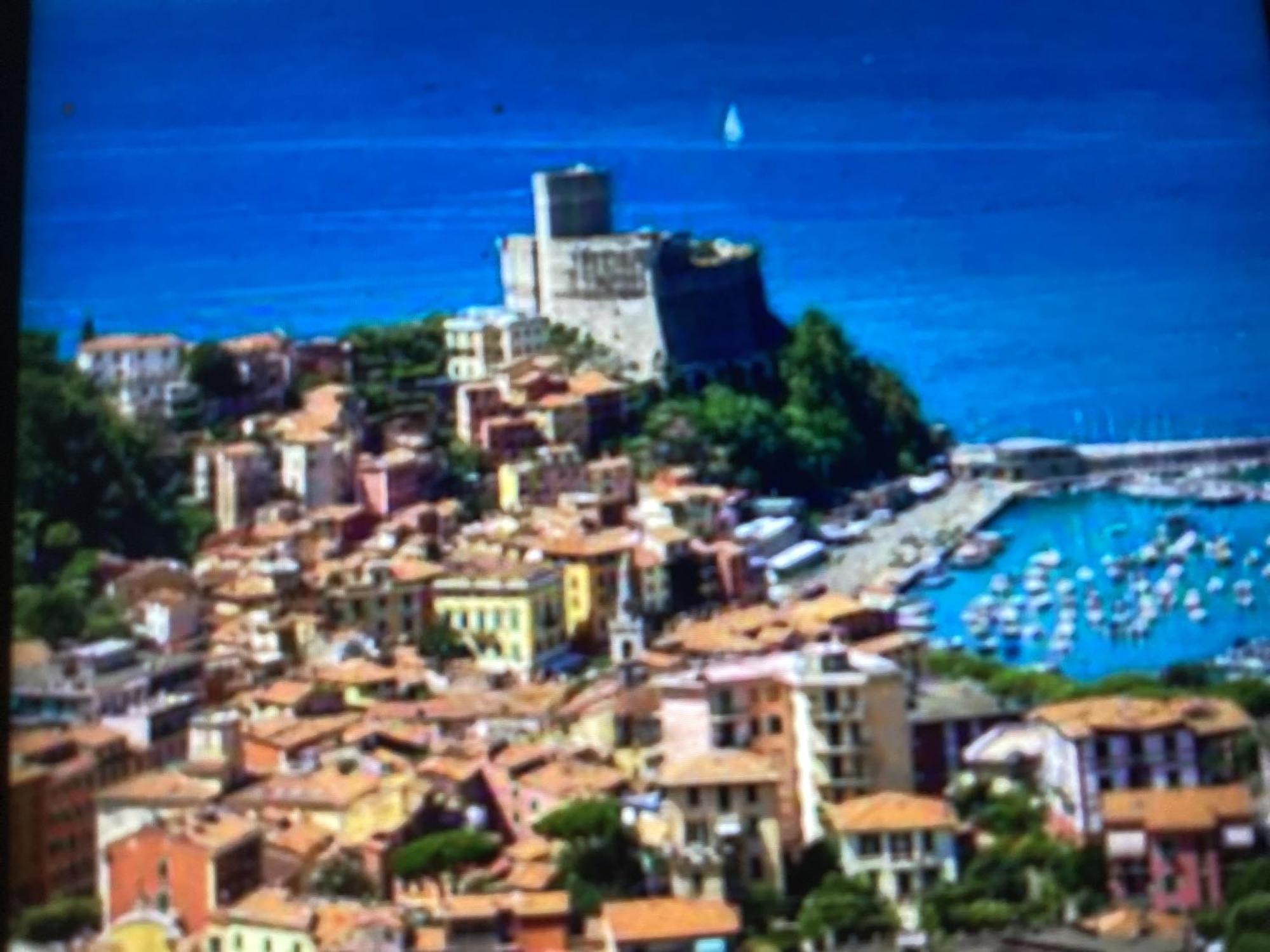 Апартаменты Cinque Terre Station House Специя Экстерьер фото